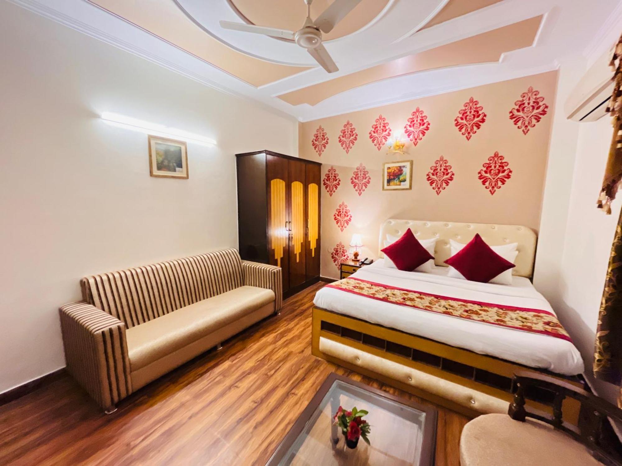 Hotel Paras - Karol Bagh Delhi Kültér fotó
