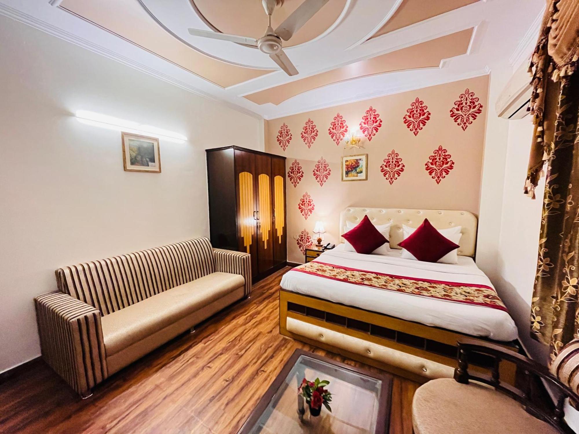 Hotel Paras - Karol Bagh Delhi Kültér fotó
