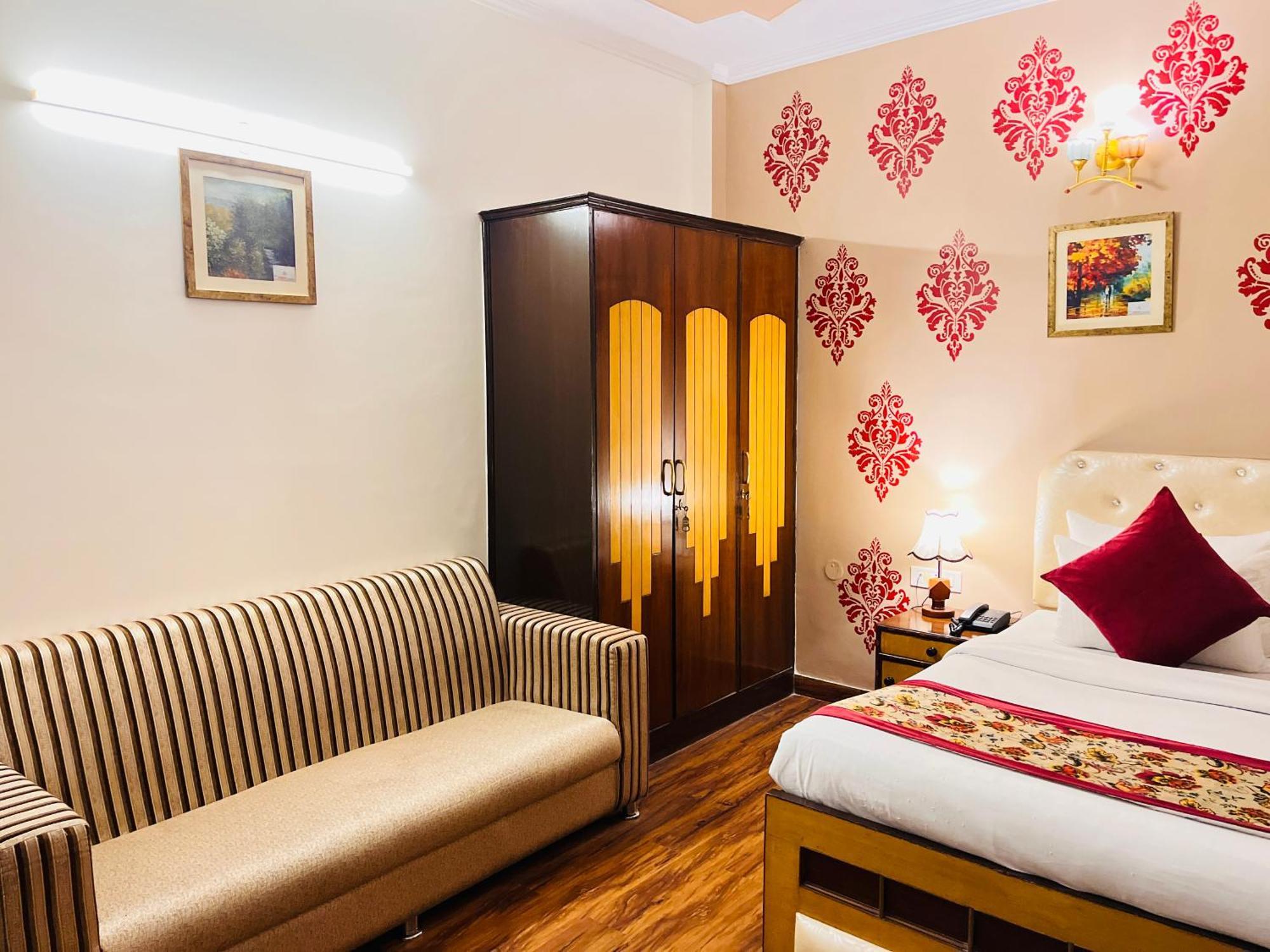 Hotel Paras - Karol Bagh Delhi Kültér fotó