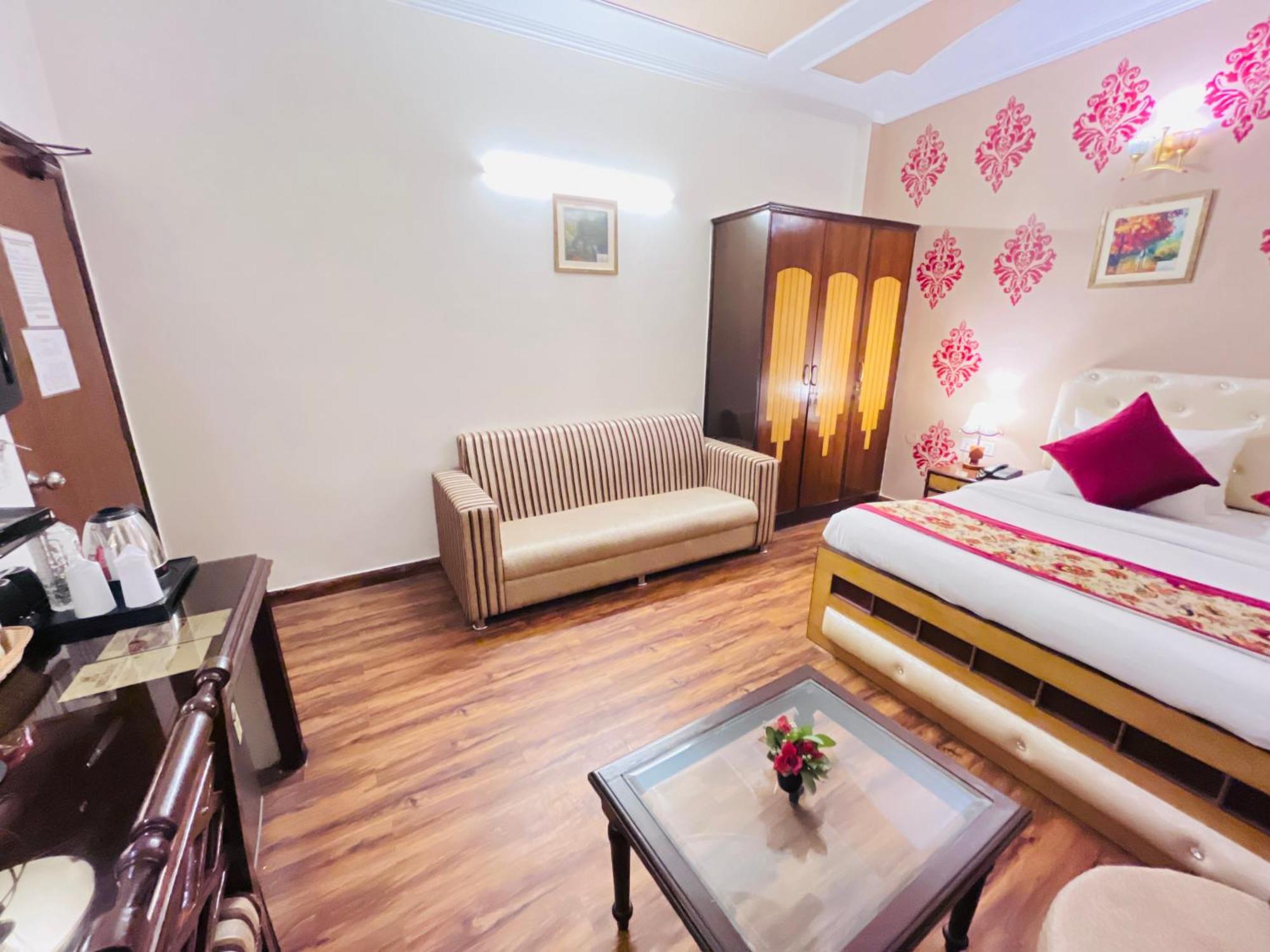 Hotel Paras - Karol Bagh Delhi Kültér fotó