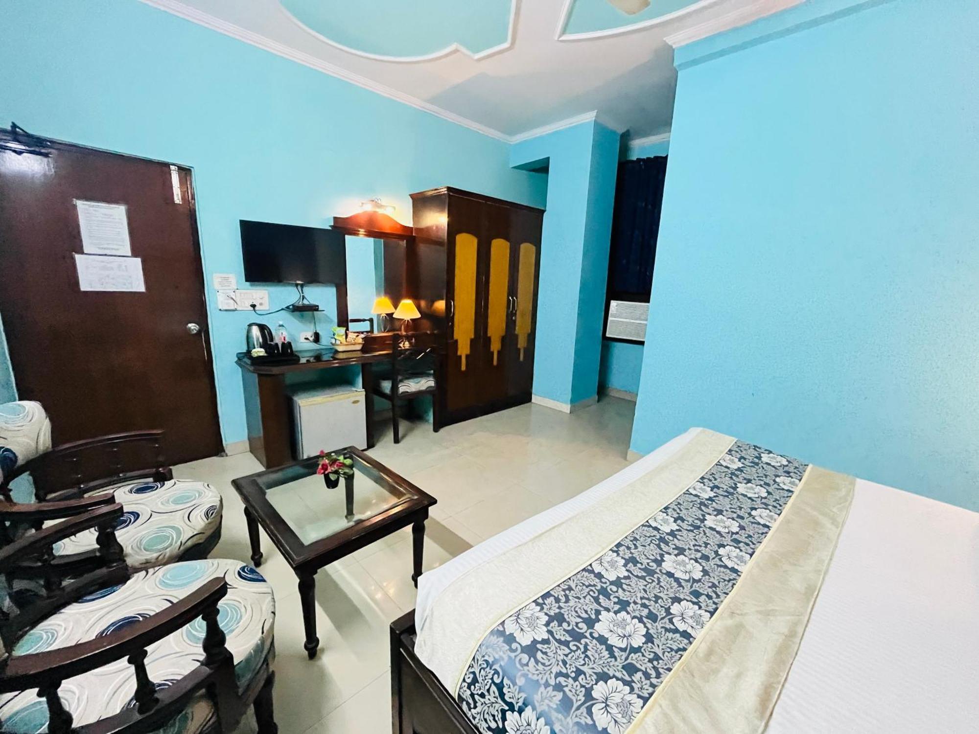 Hotel Paras - Karol Bagh Delhi Kültér fotó