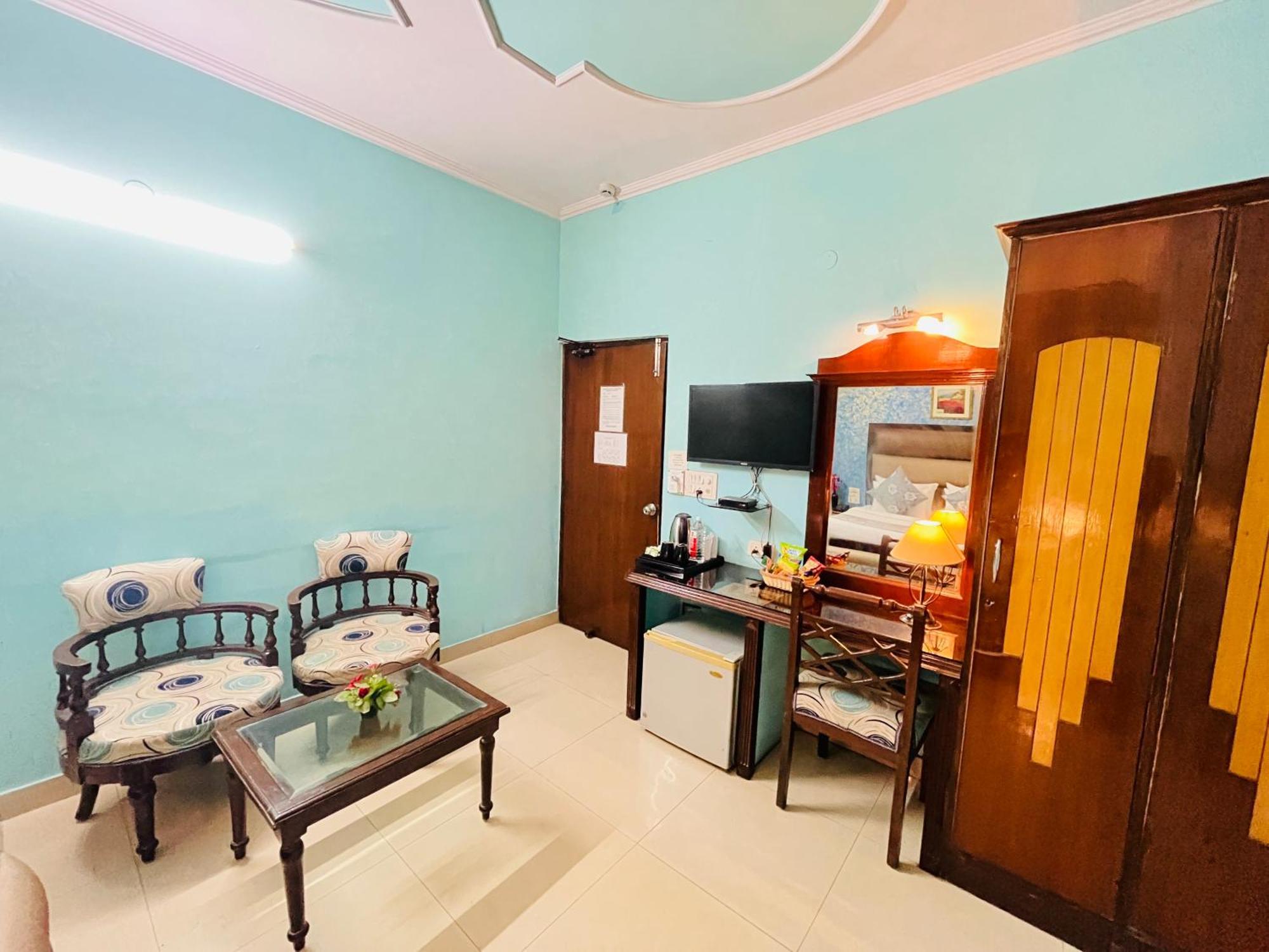 Hotel Paras - Karol Bagh Delhi Kültér fotó