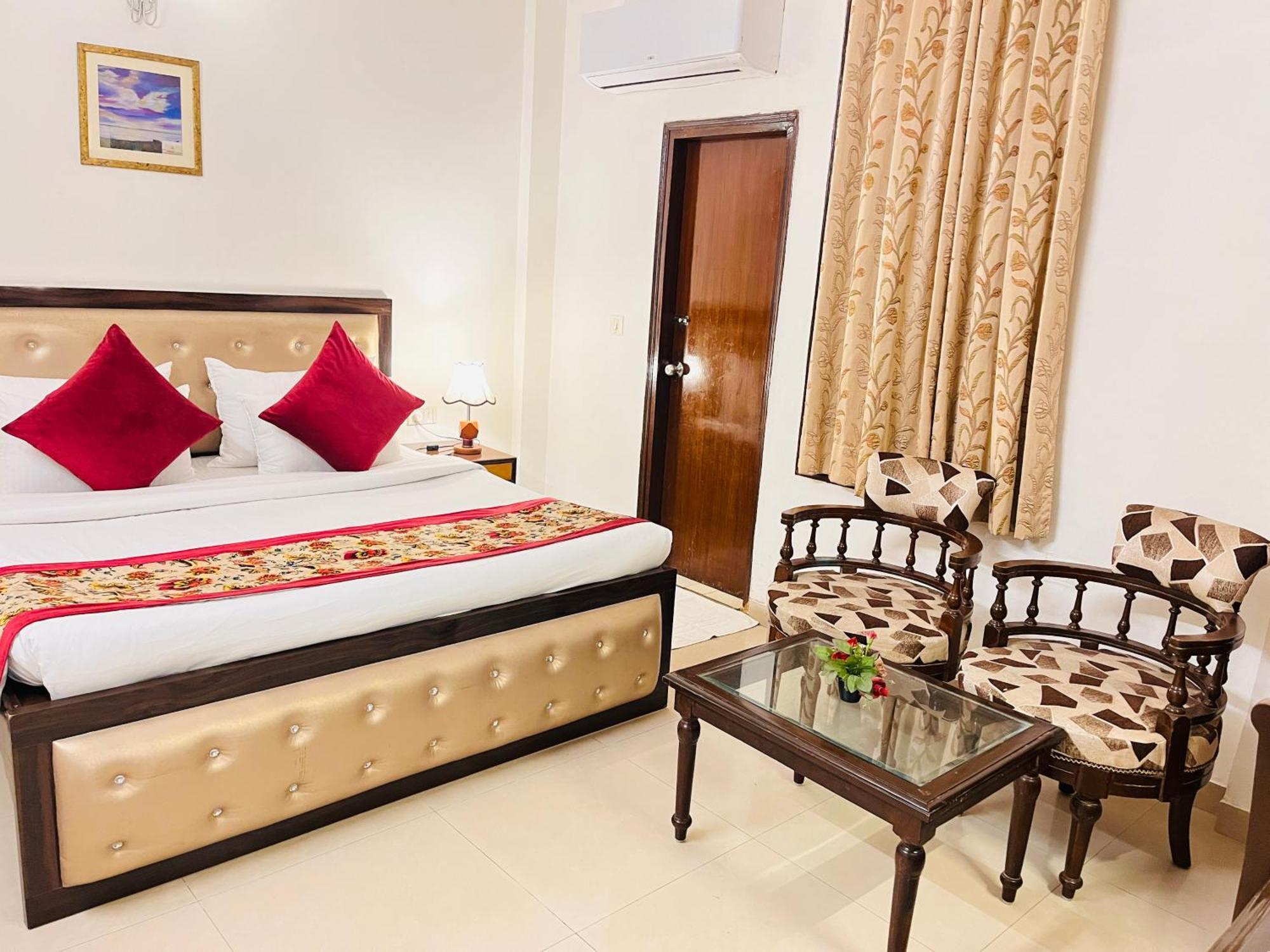 Hotel Paras - Karol Bagh Delhi Kültér fotó