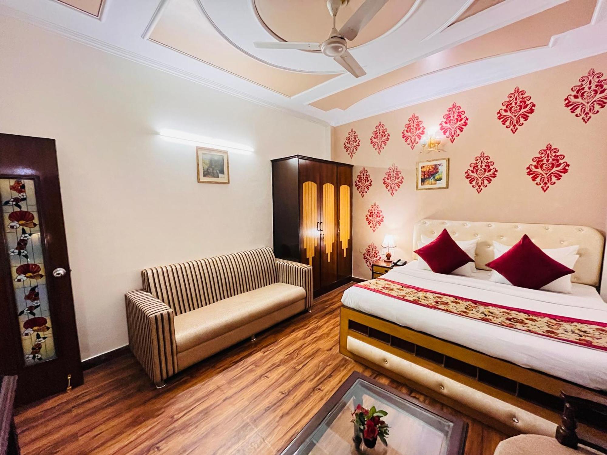Hotel Paras - Karol Bagh Delhi Kültér fotó